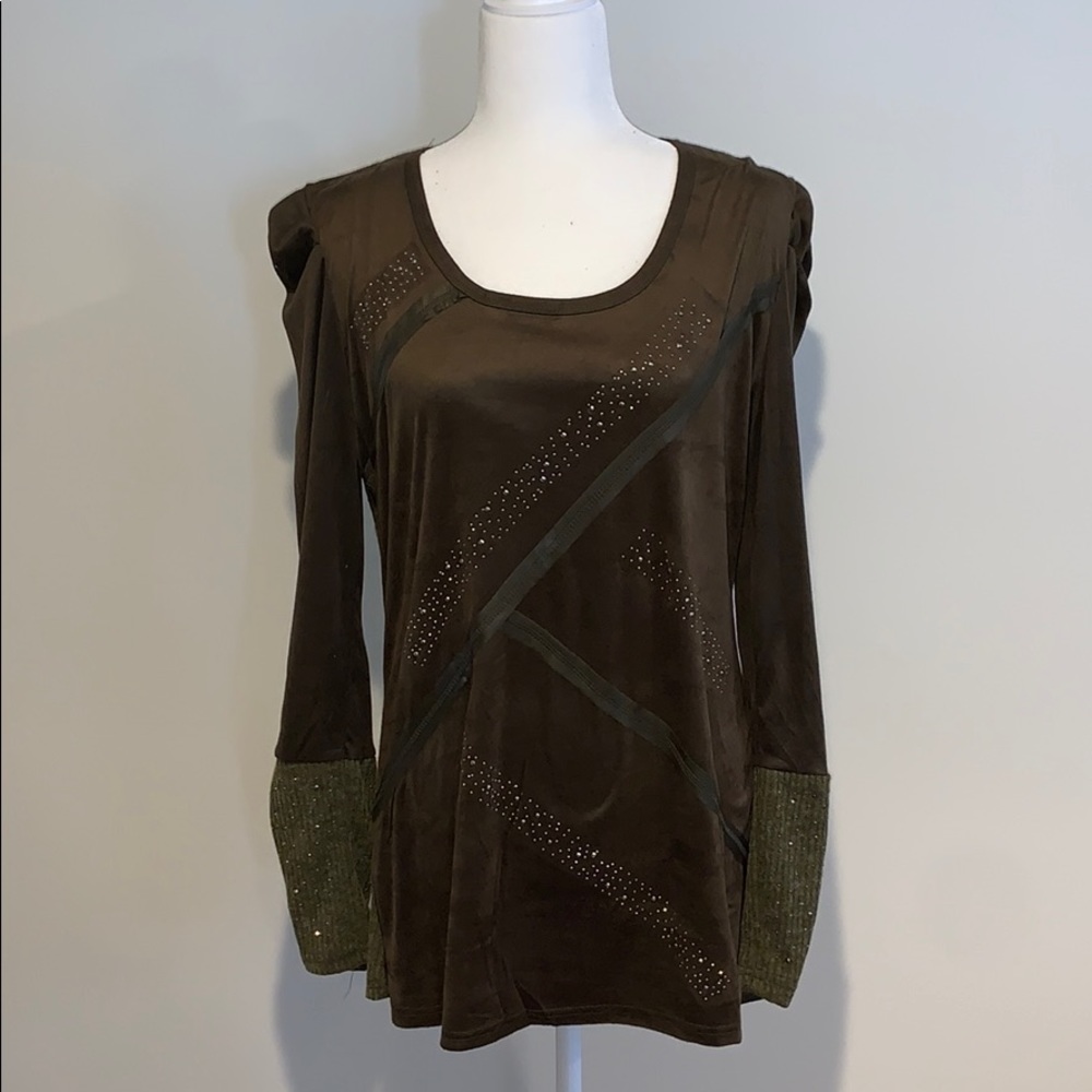 NWT Pretty Angel studded top shirt